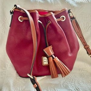 NWT Dooney & Bourke Kendall drawstring bag